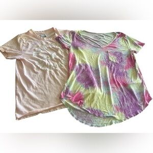 Hollister Short Sleeve T-Shirt Lot of 2 - Women’s Size Small